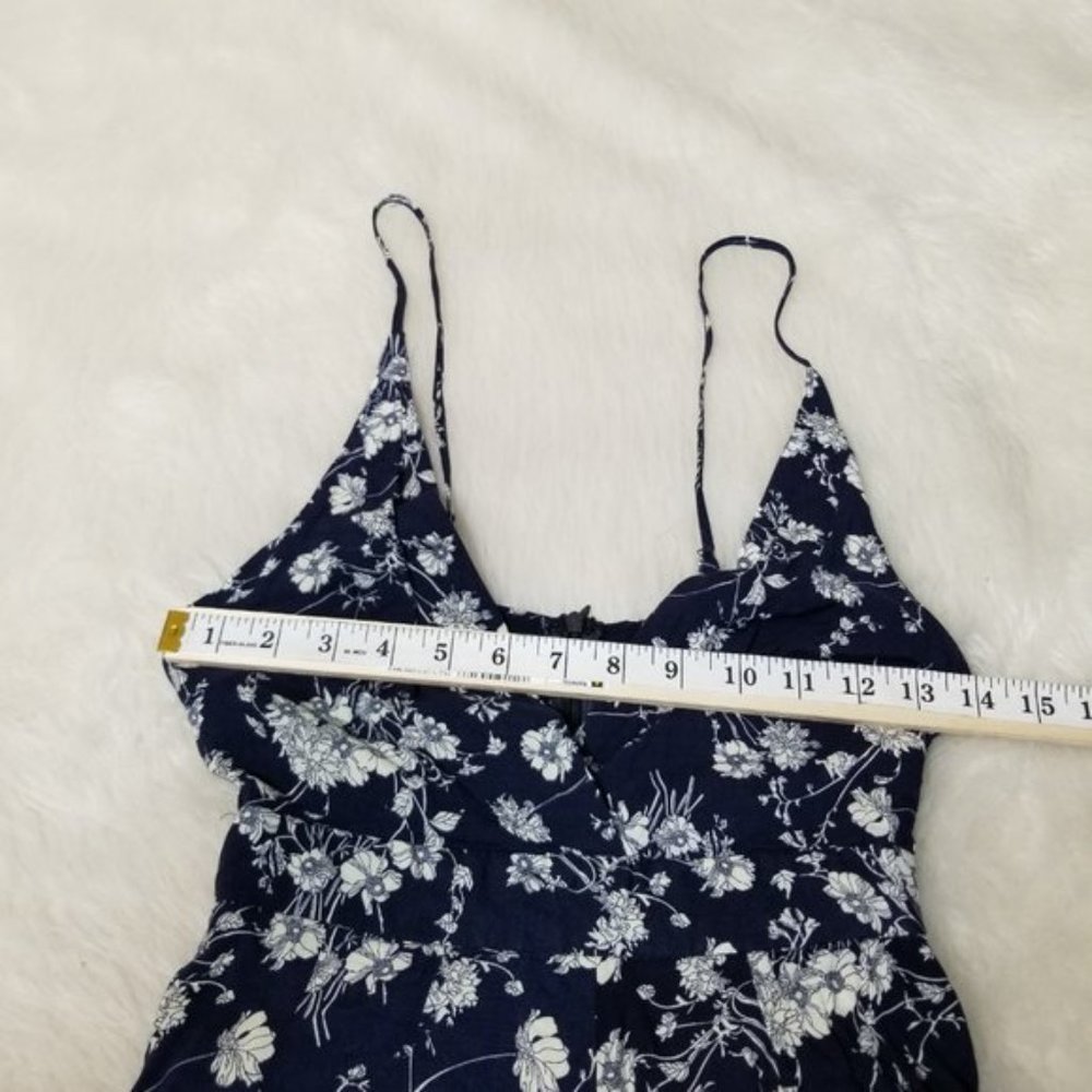 Showpo Down For The Night Navy Floral Playsuit - Picture 11 of 12